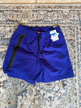 Nike Tech Woven shorts